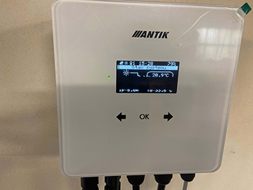 Fotovoltaický ohřev TUV, Systém Antik