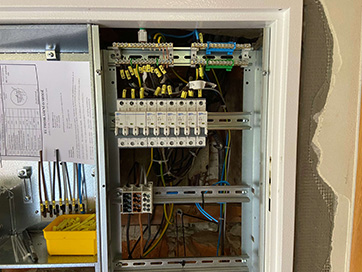 Domovní rozvaděč včetně přívodu z HDS